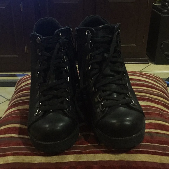 Aldora Shoes - Aldora 36(6) Boots good condition